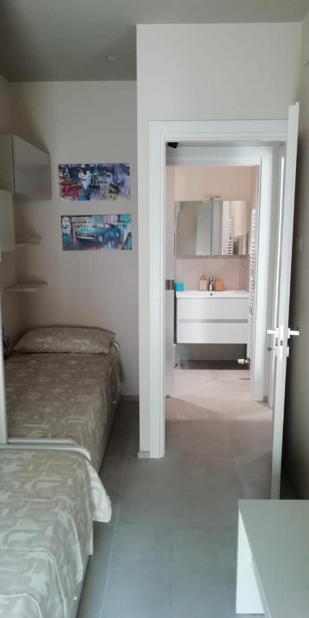Town-Beach Home Civitanova Marche Luaran gambar