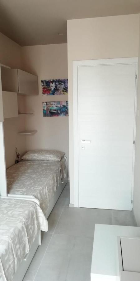 Town-Beach Home Civitanova Marche Luaran gambar